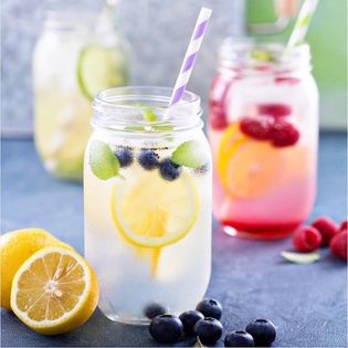 عصير الليمون بالتوتيات