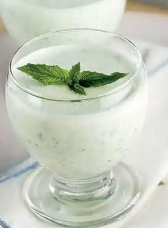 مشروب العيران أو الشنينة
بالنعناع