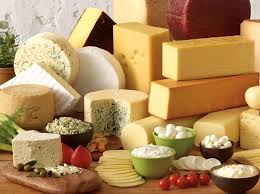  الأجبان الطبيعية والمعتقة (كامل الدسم من حليب حيواني 100%) 